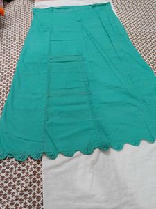 a set of 3 ladies petticoat