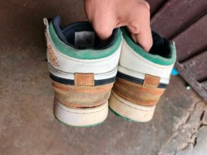 Air Jordan 1 Sneakers