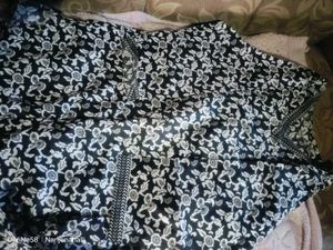 short kurta a beautiful black and white kurt