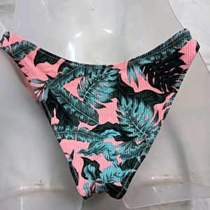 Tropical ⚛️Leaf Print Bikini Bottom