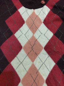 Chic Argyle Knit Sweater