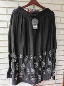Zink London Black Embroidered Skirt