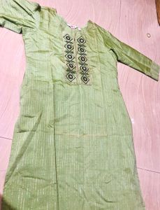 Beautiful Green Embroidered Kurta
