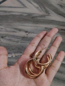 pendant with earings and massager combo