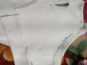 White korea Knit Top