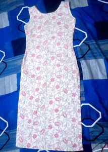 Pretty Floral Sleeveless Dress