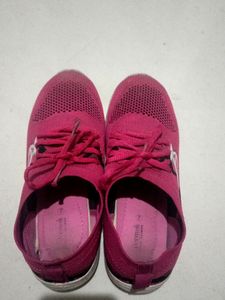 Girls Sports Shoes