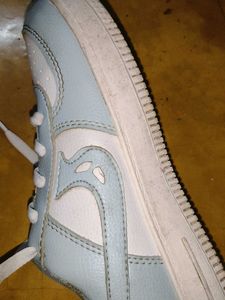 Cute Blue &amp; White Sneakers