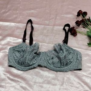Victoria secret Lace Push-Up Bra