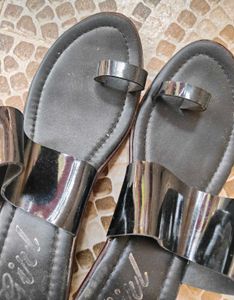 Black leather sandal