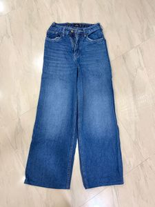 Wide Leg Blue Jeans