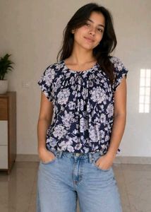 Floral Print Smocked Neck Top