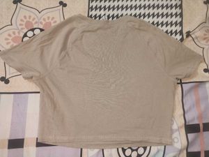 H&amp;M Basic Beige Crop T-Shirt