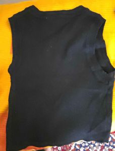 Black Sleeveless Knit Top