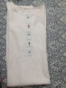 Elegant White Kurta with Decorative Buttons