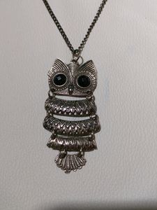 Cute and Stylish Owl Necklace With Big Eye Pendant