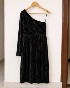 Next Chic Black Velvet One-Shoulder Dress