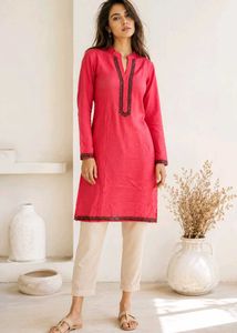❤ Rare Global Desi Red Embroidered Kurti