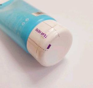 Dot &amp; Key Barrier Repair Face Wash