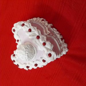 Heart-Shaped cake Trinket Box