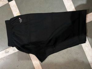 Comfortable Black Capri Pants