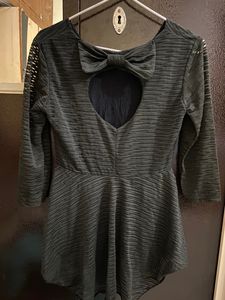 Backless black top