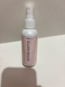 Makeup Revolution Super Matte Fix Mist