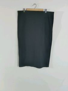 Black Plain Formal Skirt (Women)
