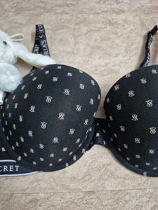 Victoria's secret strapped pushup bra ˙⋆✮