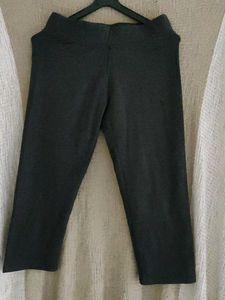 Comfortable Cropped Leggings