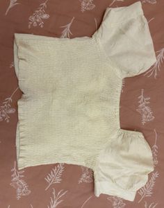 Cream Puff Sleeve Square Neck Top