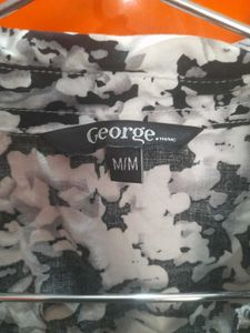 Chic Floral Print Button-Up Shirt