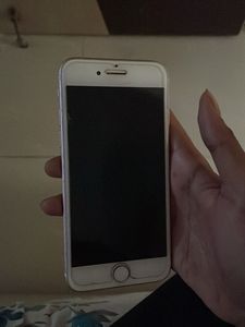 iPhone 7, rose gold.