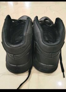 Men's Black Sneakers