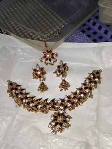 Elegant Indian Jewelry Set