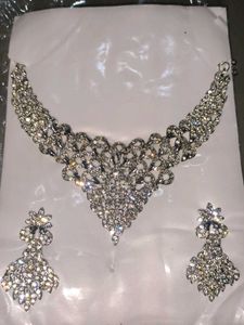 New Diamond White Necklace Set No Return /NoRefund