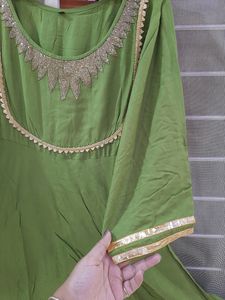 Mehendi Outfit
