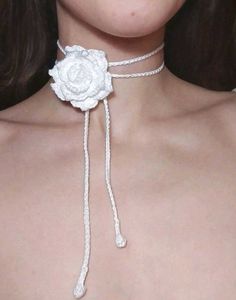 🤍White Rose Choker Necklace