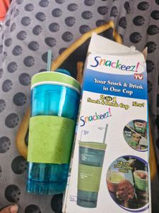 Snackeez Snack & Drink Cup