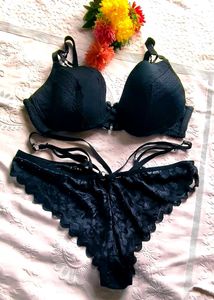 Lace Trimmed Black Bra & Panty Set