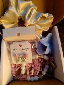 Cute Hair Accessories &amp; Bracelets Set