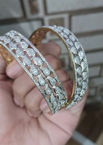 Ad Bangles