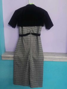 Chic Jumpsuit with Velvet Bolero