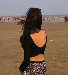 Chic Black Long Sleeve Crop Top