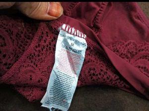 Maroon Lace Thong Panty 💚
