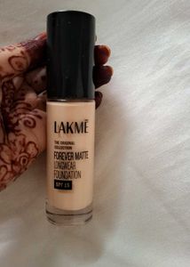 Lakme Forever Matte Longwear Foundation SPF 15