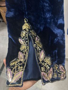 Vastra Official Elegant Navy Blue Velvet Kurta Set