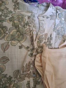 Beautiful Floral Print Kurta