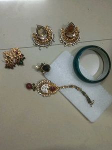 Elegant Indian Jewellery Set