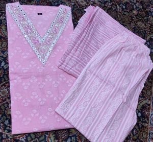 Elegant Pink Printed Kurta Set - 40 Bust